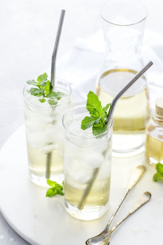 Green Mint Arctic Breeze Refresher - Mosi Tea