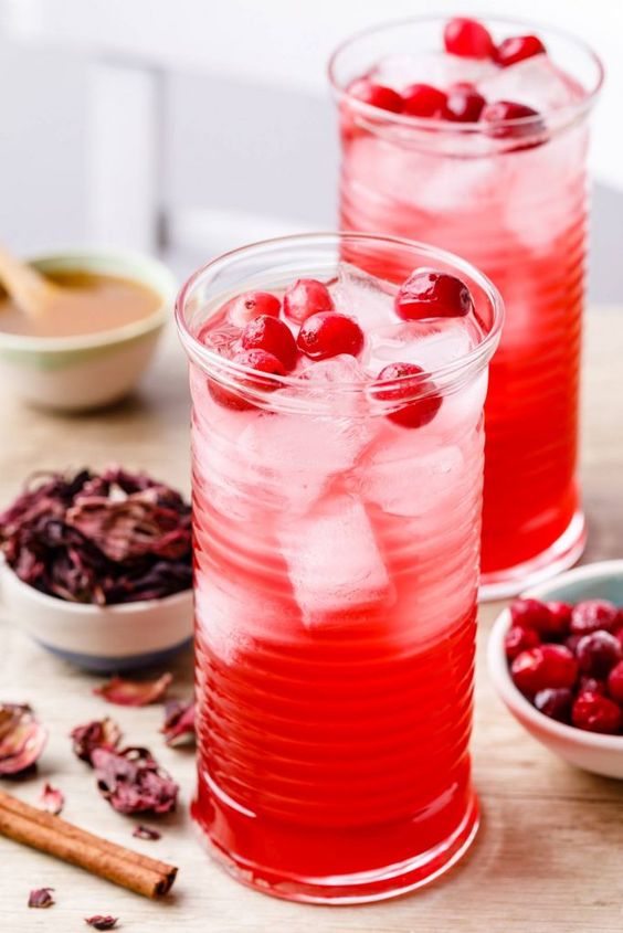 Iced Cranberry Mint Tea - Mosi Tea