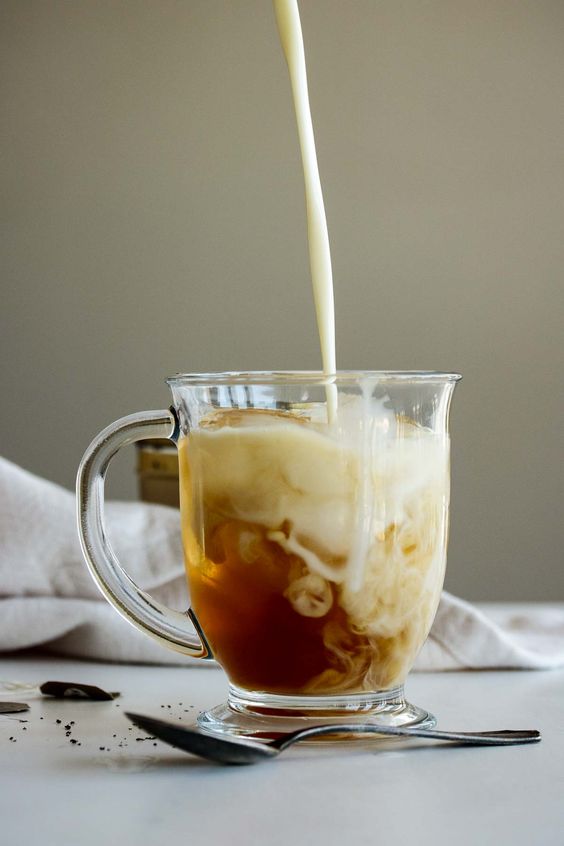 Iced Oat Rooibos Lavender Milk Tea - Mosi Tea
