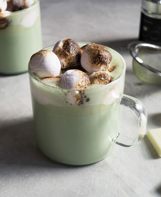 Matcha White Hot Chocolate - Mosi Tea