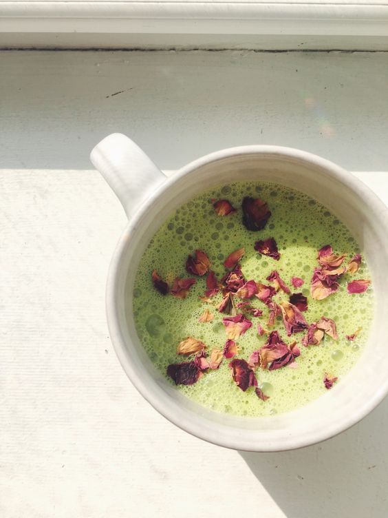 Rose Matcha Latte - Mosi Tea