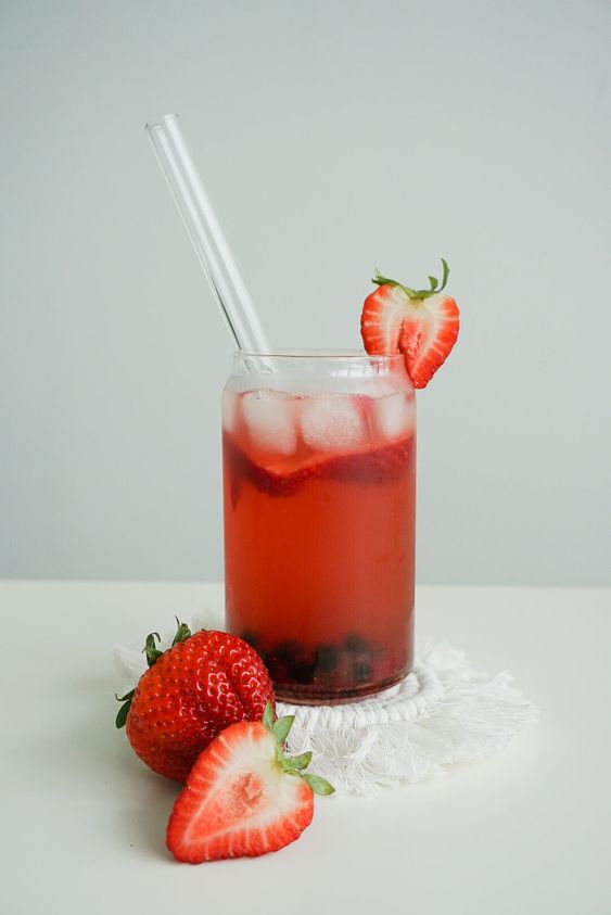 Strawberry Chamomile Fruit Tea - Mosi Tea